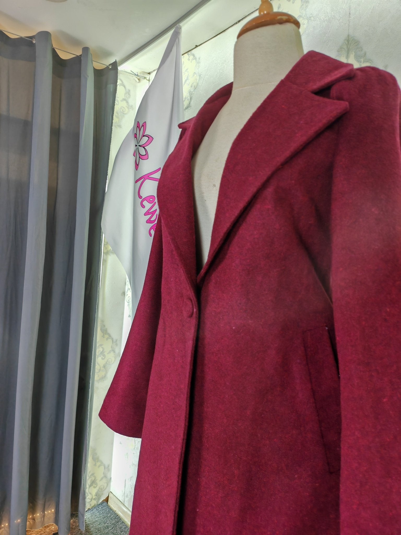 Red Coat &amp; Black Pants Set mozz9 - kewe