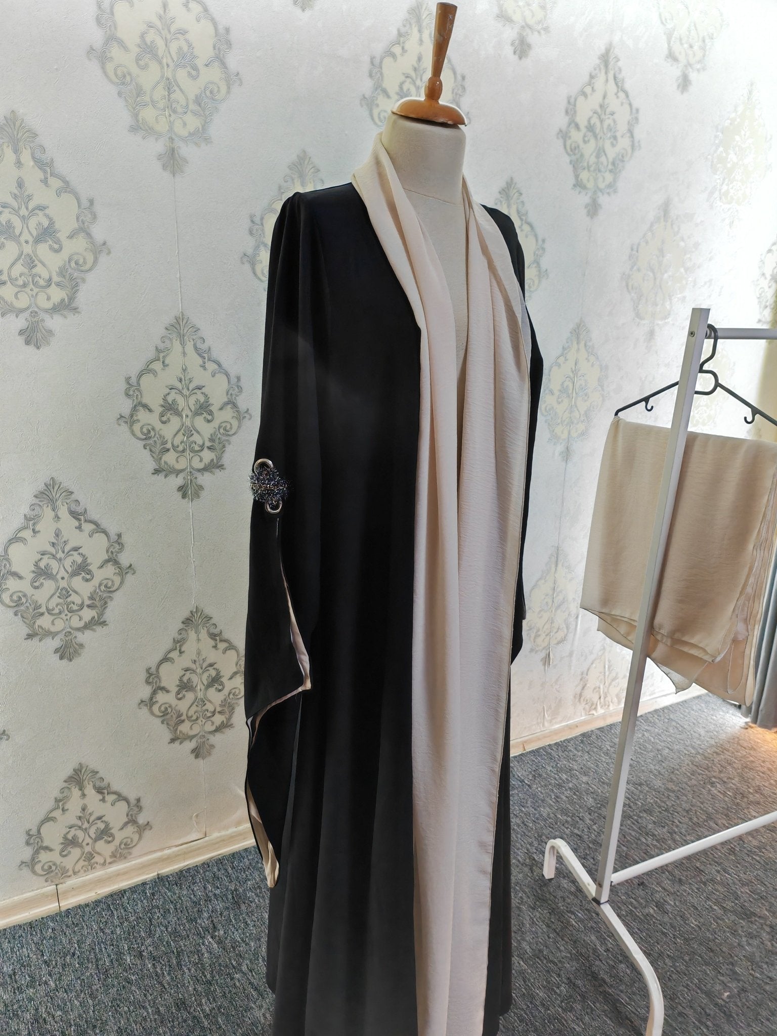 Elegance Dress shawl with W33P - kewe