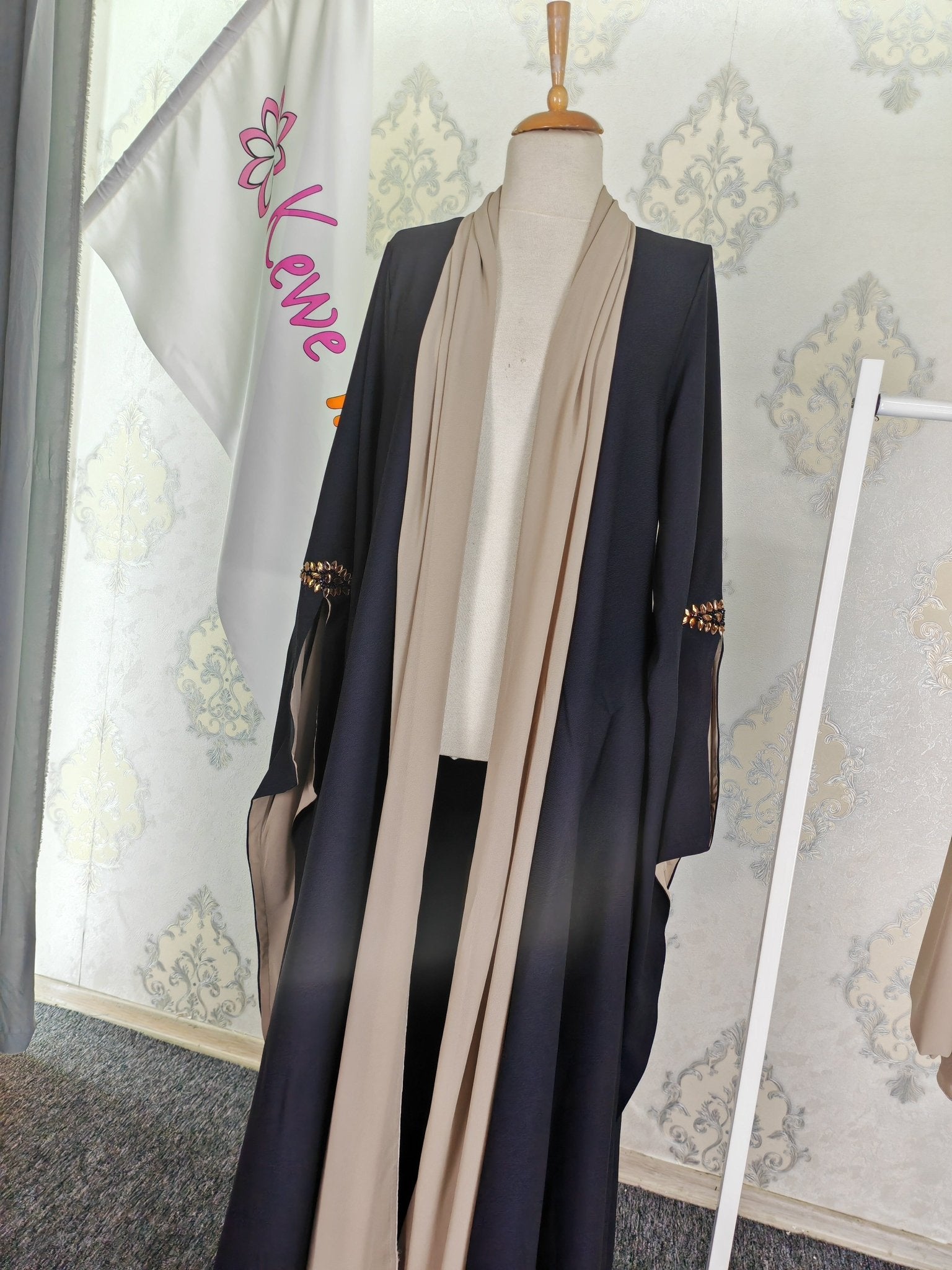 Elegance Dress shawl with W33P - kewe